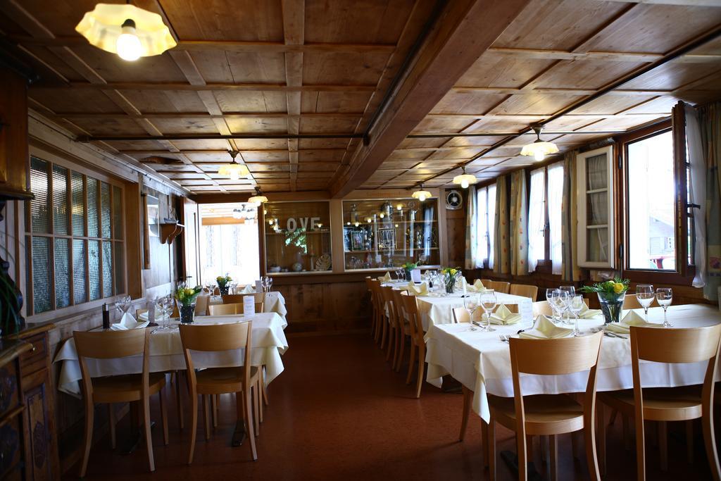 Landgasthof Grossteil Giswil エクステリア 写真