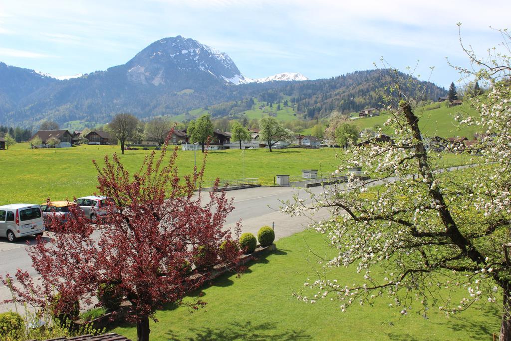 Landgasthof Grossteil Giswil エクステリア 写真